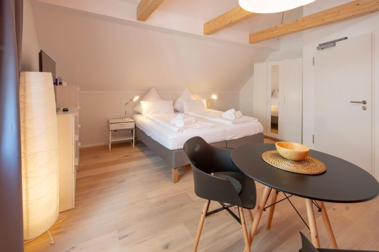 Gaestehaus Am Schlossplatz, Z. 5 Meersburg Eksteriør billede